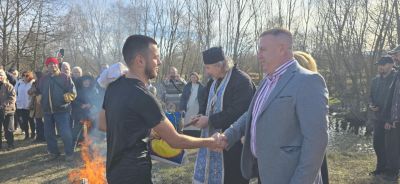 18-годишен смелчага спаси Богоявленския кръст в Павел баня 