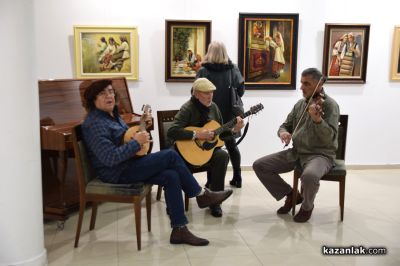 Фикрет Окан и Галя Златева  подредиха трета съвместна изложба в Казанлък 