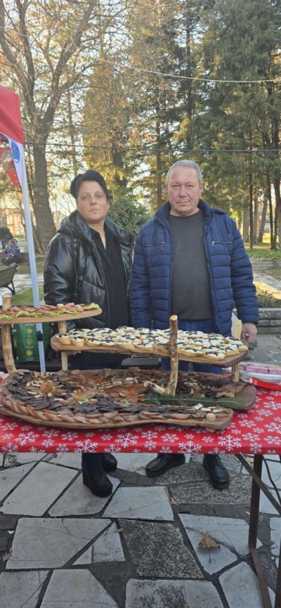 Благотворителният коледен базар в Павел баня събра над 9000 лева 