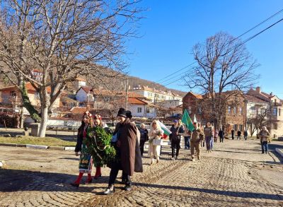 Почит към загиналите в боевете при Шипка и Шейново