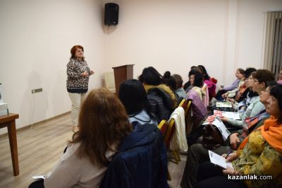 Тета лечението като път за себеопознаване и усъвършенстване, представи в Казанлък Зорница Гюрова