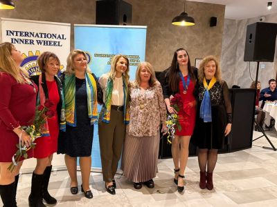  Инър Уийл Интернешънъл отбеляза своя 101-ви рожден ден с пъстра програма в Казанлък