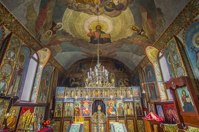 Тодор Тилев показа в снимки красотата на българските църкви и катедрали и завоюва златно отличие 