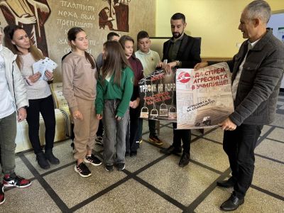 Магистрати от Районен съд – Казанлък изнесоха открит урок пред ученици от ОУ “Св. Паисий Хилендарски“