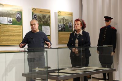 С 24 биографични табла, Националният парк-музей “Шипка-Бузлуджа“ откри изложба в Димитровград