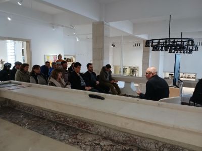 Артистът Лъчезар Бояджиев разкри при гостуването си в Казанлък, че подготвя две нови изложби