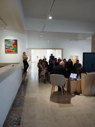 Артистът Лъчезар Бояджиев разкри при гостуването си в Казанлък, че подготвя две нови изложби