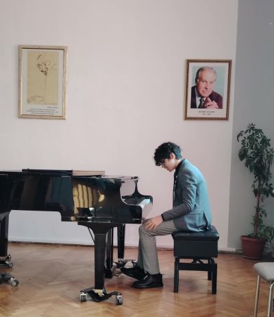 Възпитаниците на Елена Юлиянова с блестящо представяне на международен конкурс