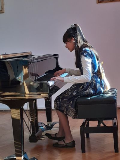 Възпитаниците на Елена Юлиянова с блестящо представяне на международен конкурс