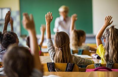 Увеличават учителските заплати с 15% от 1 март / Новини от Казанлък