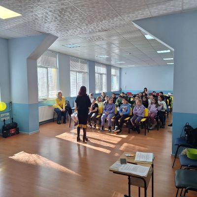 34 ученици от ОУ “Георги Кирков“ премериха сили в училищния кръг на “Spelling Bee 2024“ 