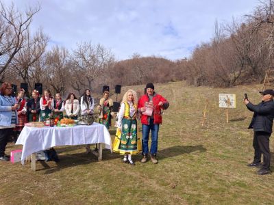 Трифон Зарезан: Шипка спази стари традиции и обичаи