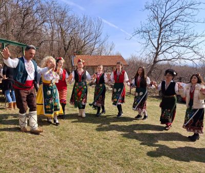 Трифон Зарезан: Шипка спази стари традиции и обичаи