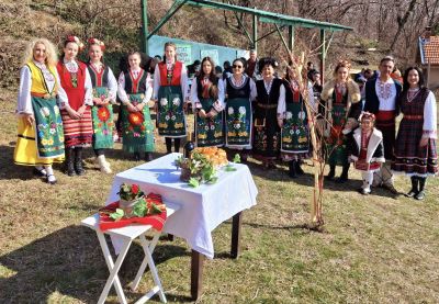 Трифон Зарезан: Шипка спази стари традиции и обичаи / Новини от Казанлък