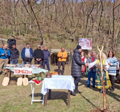 Трифон Зарезан: Шипка спази стари традиции и обичаи