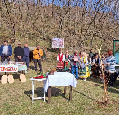 Трифон Зарезан: Шипка спази стари традиции и обичаи