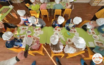 “Бисквитките“ бяха специални гости на рожден ден в казанлъшката ДГ “Пчелица“