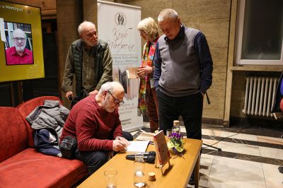 Румен Денев гостува с „Бреговете на Бохемия“ на Национална библиотека „Св. Св. Кирил и Методий“