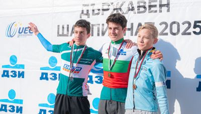 Казанлък бе домакин на Държавния шампионат по колоездене в дисциплина „Колокрос“