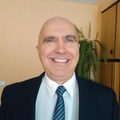 Творецът Милко Чочев от Казанлък получи отличие от Националния поетичен конкурс ”Любовта е пиянство или пиянство от любов”