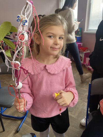 Третокласниците от ОУ „Чудомир“ са готови да посрещнат Баба Марта