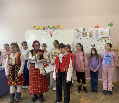 Третокласниците от ОУ „Чудомир“ са готови да посрещнат Баба Марта