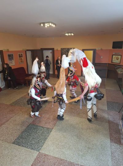 Кукери в ОУ „Георги Кирков“