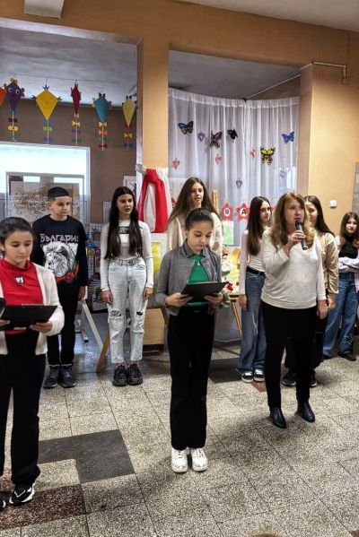 В ОУ „Чудомир“ – Казанлък отбелязаха тържествено 3 март
