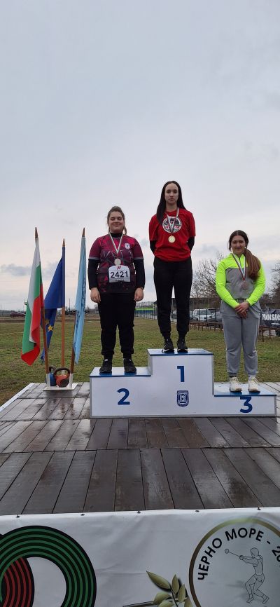 Казанлъшкият клуб „Цветанка Христова“ спечели три медала на Националната купа по хвърляния в Балчик