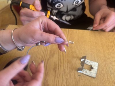 Представиха първата специалност “Компютърна техника и технологии“ през месеца на професиите в ПГ “Иван Хаджиенов“