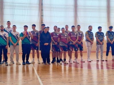 Механото пребориха девет отбора за златните медали в ученическите игри по волейбол 