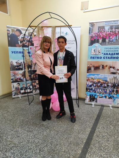 Турнир по тенис на маса се състоя в Профилирана гимназия „Академик Петко Стайнов“