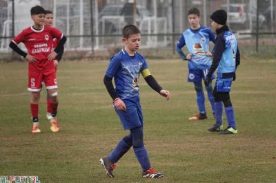 Млади футболисти от ОУ “Георги Кирков“ участваха в детския турнир “Самарско знаме“ в Стара Загора 