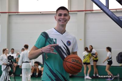 Двоен празник в ППМГ “Никола Обрешков“ Казанлък: След 4 десетилетия бе открит изцяло нов физкултурен салон