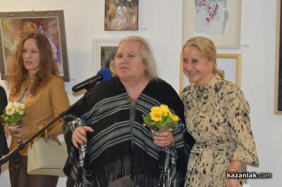 В чест на Деня на жената: 33 художнички от Казанлък с обща изложба „Женското начало“