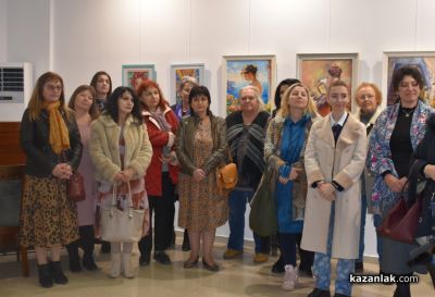В чест на Деня на жената: 33 художнички от Казанлък с обща изложба „Женското начало“