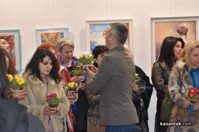 В чест на Деня на жената: 33 художнички от Казанлък с обща изложба „Женското начало“