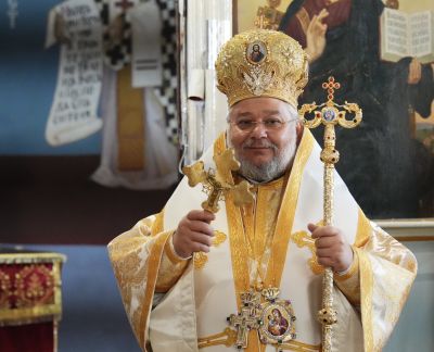 Митрополит Киприан отбелязва тържествено 49-ия си рожден ден в Казанлък