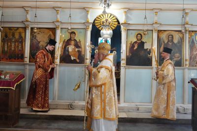 Митрополит Киприан отбелязва тържествено 49-ия си рожден ден в Казанлък