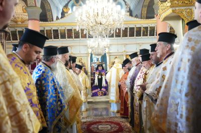 Митрополит Киприан отбелязва тържествено 49-ия си рожден ден в Казанлък