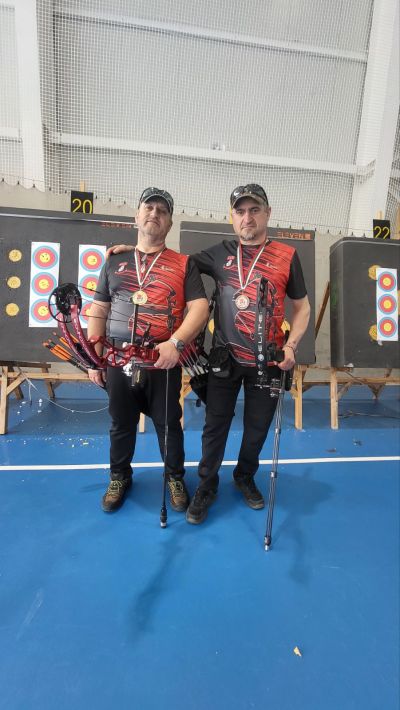 Злато, бронз и отборно второ място за стрелците от „Raptor Archery” от Държавното първенство във Варна