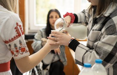 Бинарен урок в ПГЛПТ разгледа културно-историческите и географски пресечни точки между Италия и България