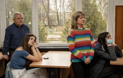 Бинарен урок в ПГЛПТ разгледа културно-историческите и географски пресечни точки между Италия и България