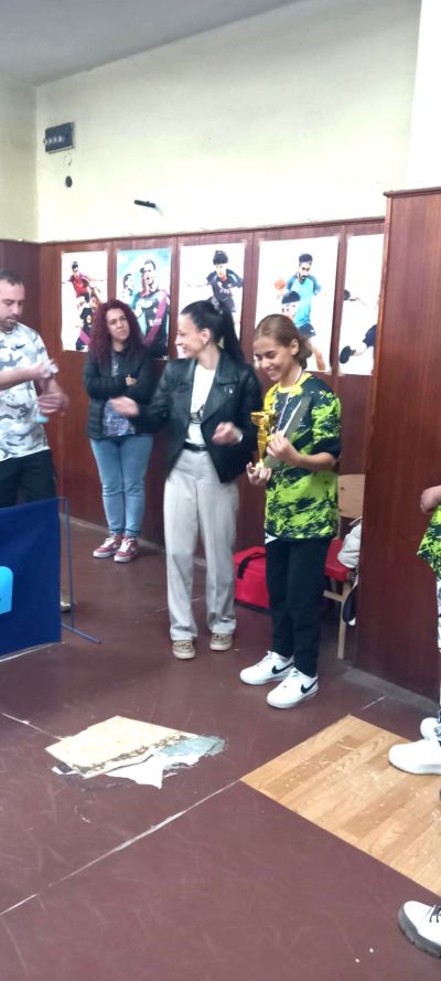 Шампионската титла на Общинския турнир по тенис на маса отиде при отбора на ПГ „Акад. Петко Стайнов“