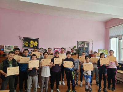 Четвъртокласниците от ОУ “Георги Кирков“ участваха във вълнуващото състезание “Стая на загадките“