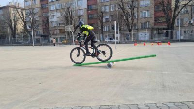 ОУ „Георги Кирков” бе домакин на общинския кръг от Националното състезание по безопасност на движението