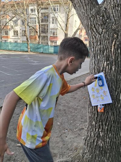 Третокласници от ОУ „Св. Паисий Хилендарски“ участваха в интересни занимания по спортно ориентиране 