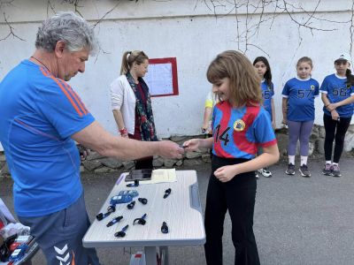 Третокласници от ОУ „Св. Паисий Хилендарски“ участваха в интересни занимания по спортно ориентиране 