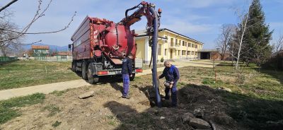 Доброволци в ход: 45 души помогнаха през уикенда за довършителните дейности в Академията за таланти