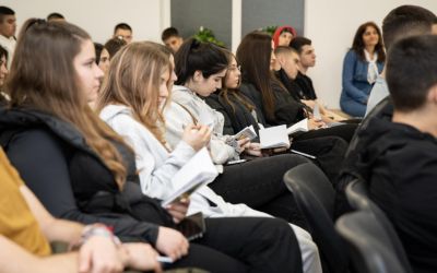 Гергана Стоянова - прекрасната актриса с омайващия глас, гостува на ПГЛПТ